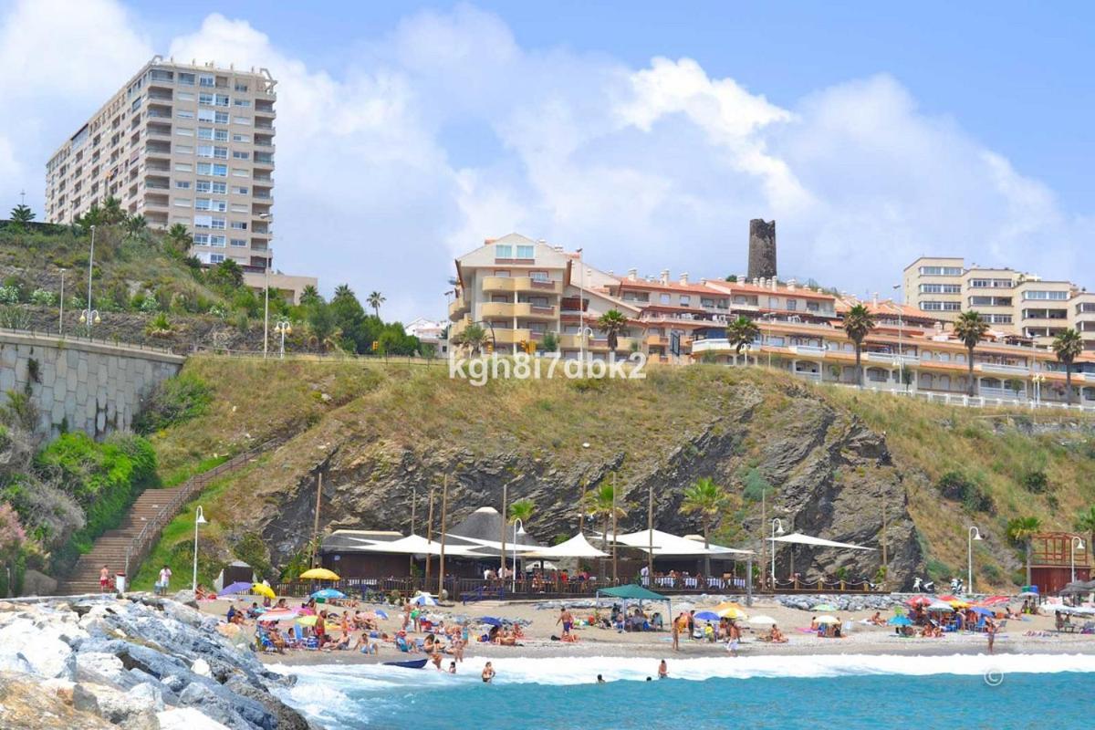 Beach And Pool Holidays At The Grand Coloso Appartement Benalmádena Buitenkant foto