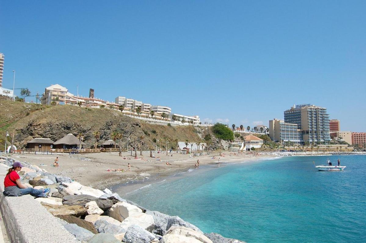 Beach And Pool Holidays At The Grand Coloso Appartement Benalmádena Buitenkant foto