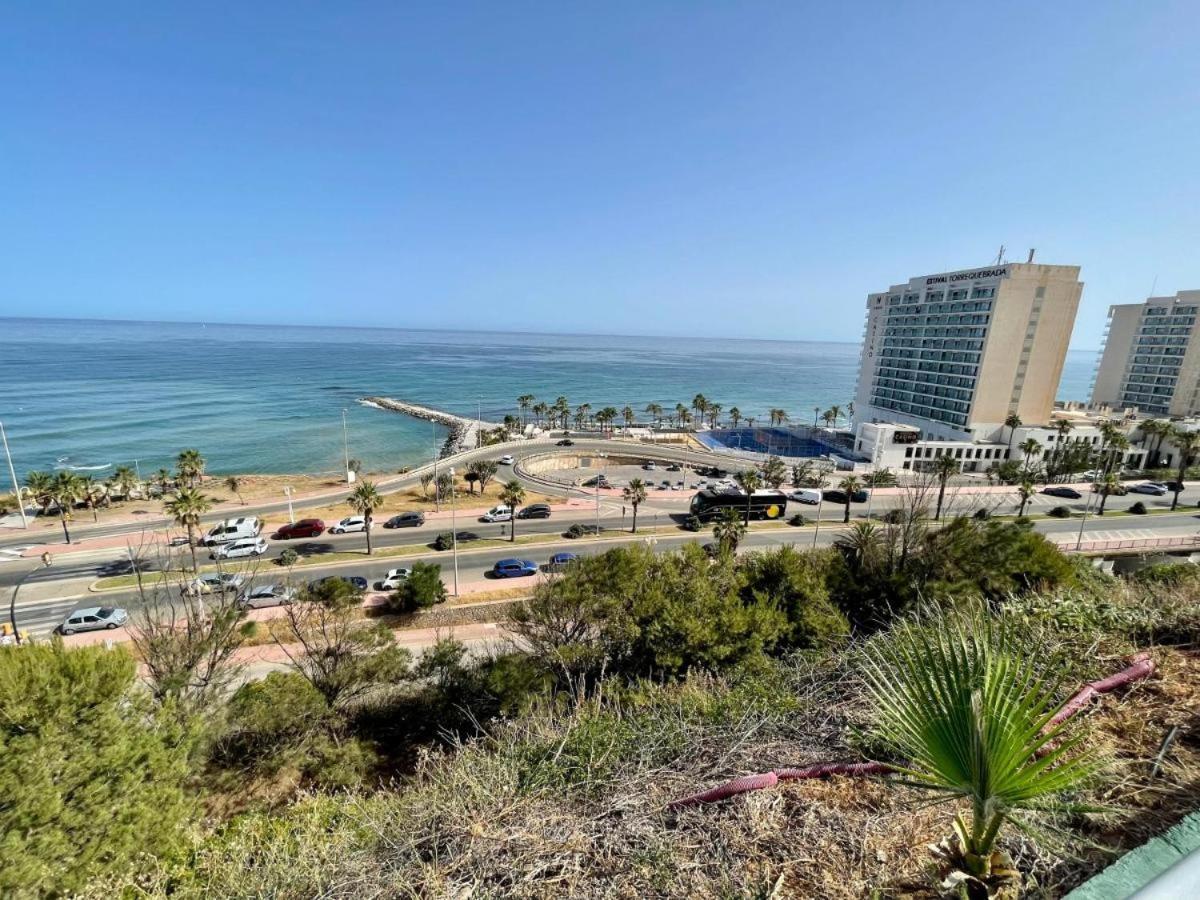 Beach And Pool Holidays At The Grand Coloso Appartement Benalmádena Buitenkant foto