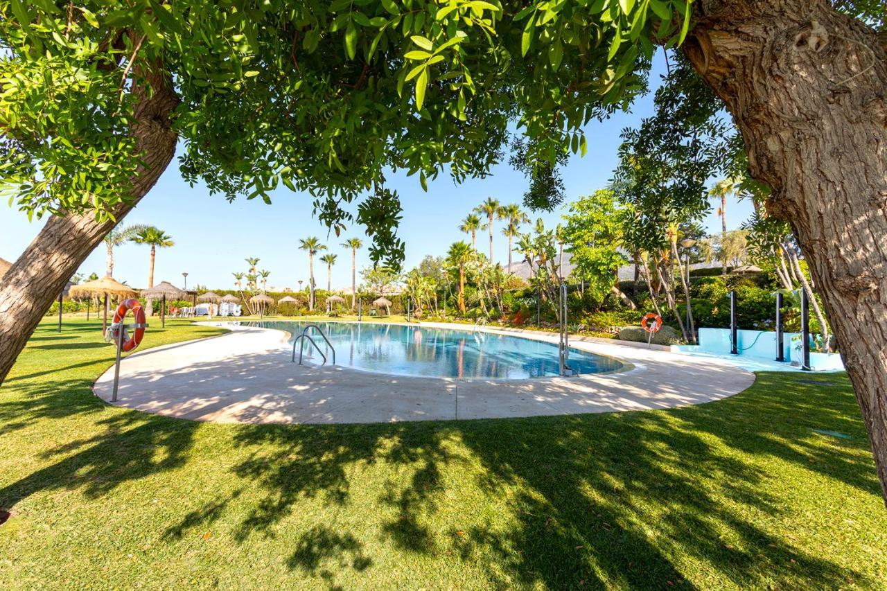 Beach And Pool Holidays At The Grand Coloso Appartement Benalmádena Buitenkant foto